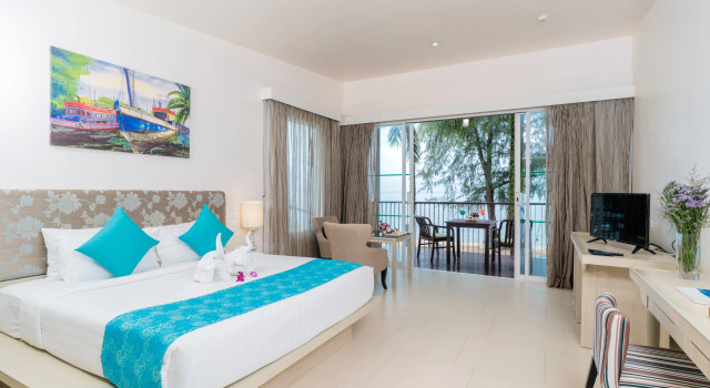 The Briza Beach Resort Khaolak
