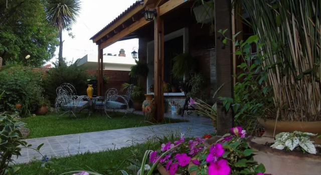 Posada El Betel, Забронировать Отель Недорогие отели Вилья-Карлос-Пас, рядом с Villa Carlos Paz Chair Lift, недорого