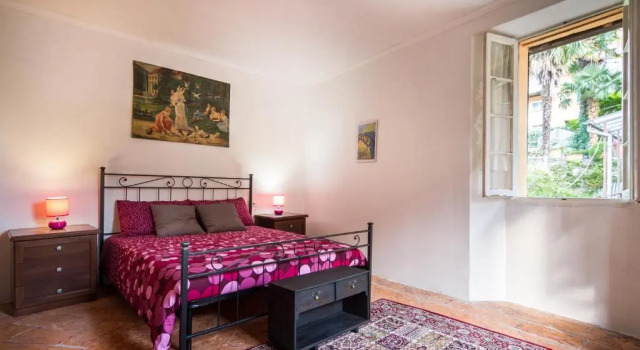 VECCHIO BORGO, Prenota Appartamento Hotel a Como con parcheggio, Parcheggio
