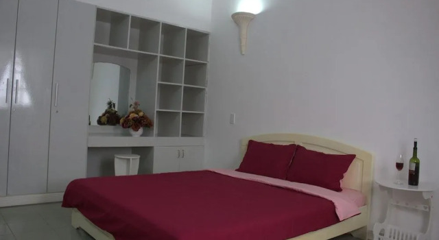 Des Ami Villa