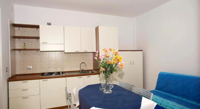 Коттедж Ferienwohnung ulivo mit Pool und Privatstrand
