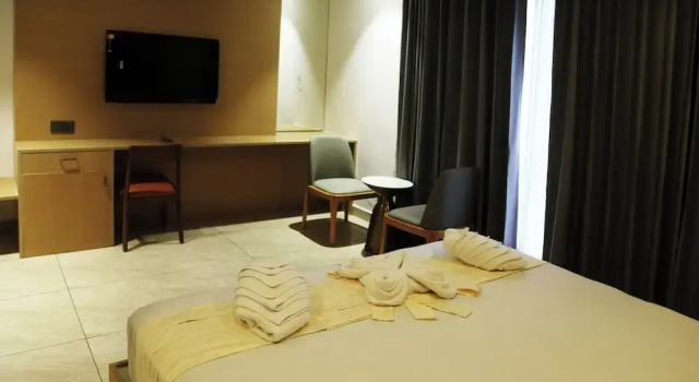 Номер Deluxe Roots Luxury suits & Banquets
