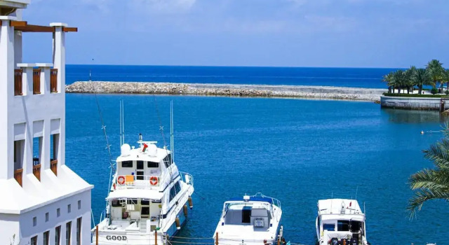 Stunning 3-bedroom Coastal Retreat, Prenota Appartamento As Sifah Muscat Governorate