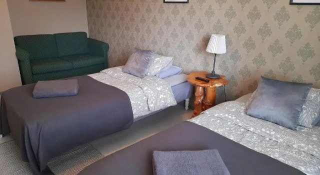 Montolan Koulun Majatalo, Buchen Sie Hotel Montola Ostfinnland