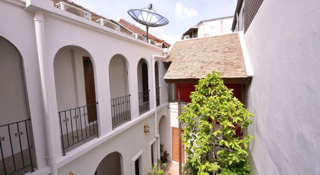 Neighbor Phuthon