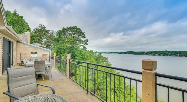 Апартаменты Boat Slip & Water Views: Lake Ozark Condo