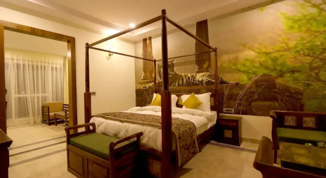 Люкс TGI Tiger Roar Resort