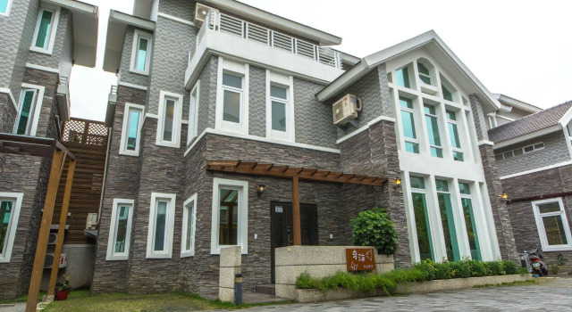 ELs B&B