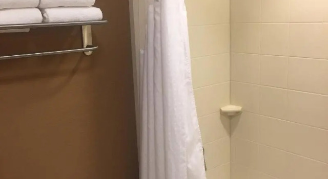 Четырёхместный люкс Holiday Inn Express & Suites Salt Lake City South-Murray by IHG