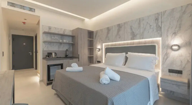 Alora Luxury Suites