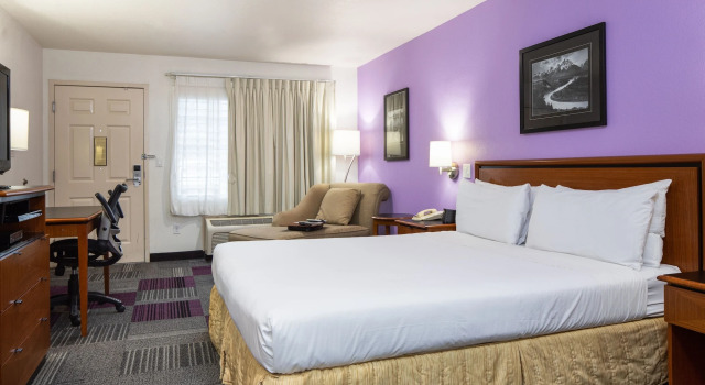 Atherton Park Inn & Suites