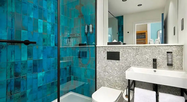 Номер Executive Waterford Marina Hotel