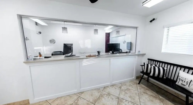 Апартаменты 116 Fully Furnished 1BR Suite-Prime Location! by RedAwning