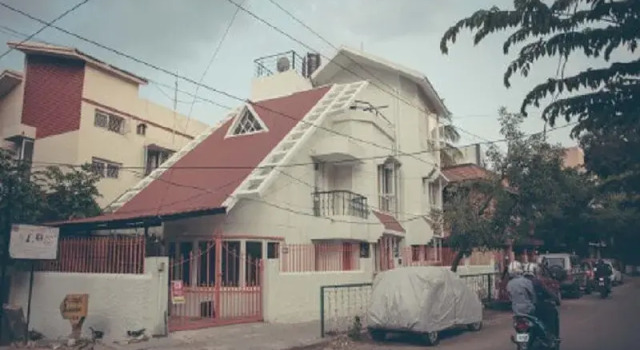 Construkt- Startup Hostels