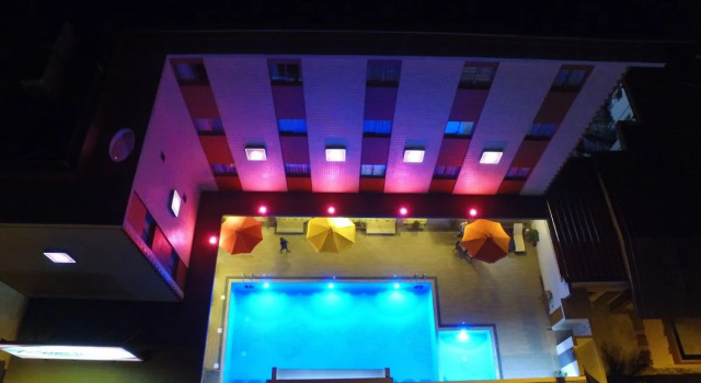 Hôtel La Rose Blanche Korhogo, Забронировать Отель Корого Кот-д'Ивуар
