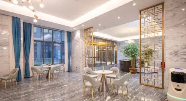 LongFeng Hotel, Prenota Hotel Hotel a Lishui con parcheggio, Parcheggio
