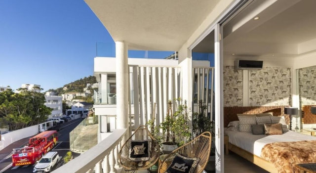 Апартаменты Luxury Clifton Beachfront Duo Apartment