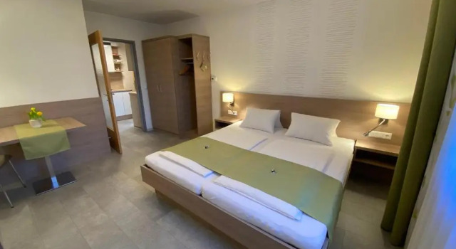 Апартаменты Privatzimmer und Ferienwohnungen Leeb