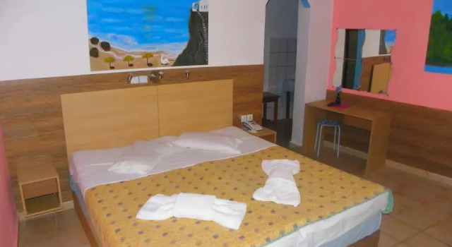 Студия Mirabelle Hotel
