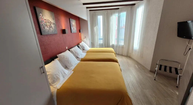 Standart dört kişilik oda Hotel Aragon
