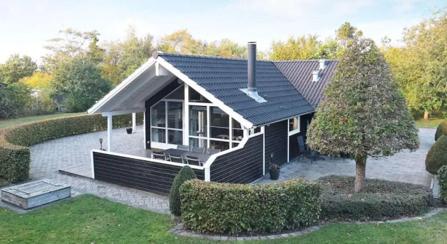Коттедж 7 person holiday home in Løgstør-By Traum