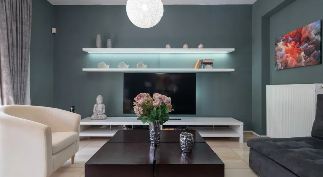 Коттедж Deluxe Grey House by Checkin
