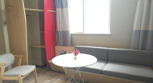 ibis Lianyungang Middle Jiefang Rd Hotel, Book Hotel Hoteller i Lianyungang med parkering, Parkering