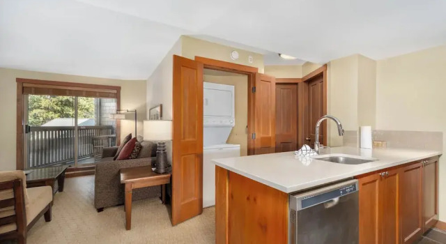 Номер Standard c 1 комнатой с балконом Horstman House by Whistler Premier