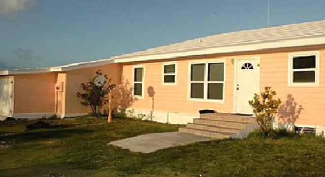 Pelican Beach Villas, Prenota Hotel Hotel a Bahamas Out Islands con parcheggio, Parcheggio
