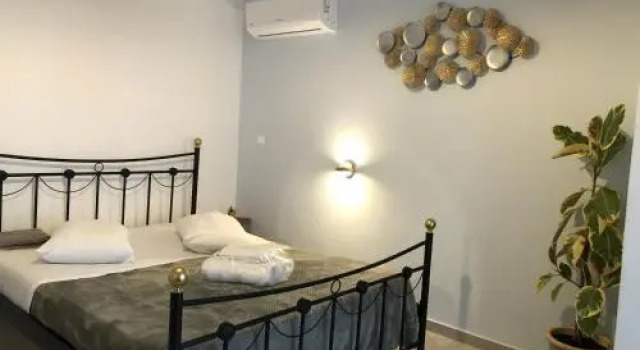 Lefteris Traditional Rooms, Забронировать Отель Отели Тиры 3 звезды, рядом с Музей досторического города Тира, 3*