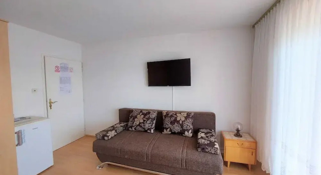 Коттедж Sleek and Serene Rooms Crikvenica