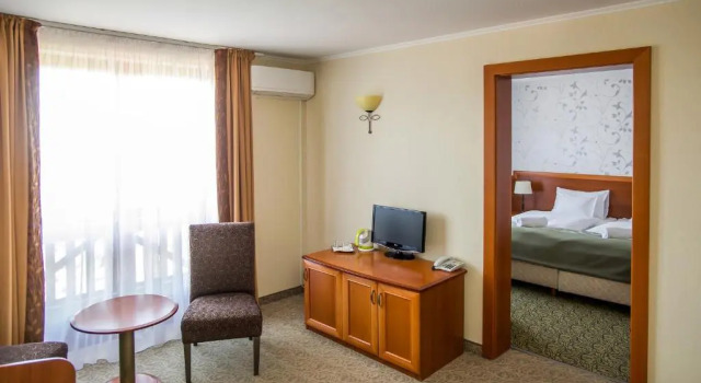 Апартаменты Hotel Narád