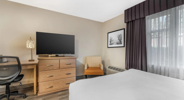 Четырёхместный номер Standard Best Western Plus Country Meadows Inn