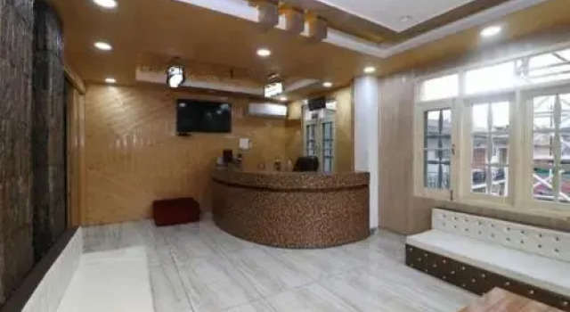 Hotel Royal Bahaar, Забронировать Отель Сринагар Jammu & Kashmir Ski