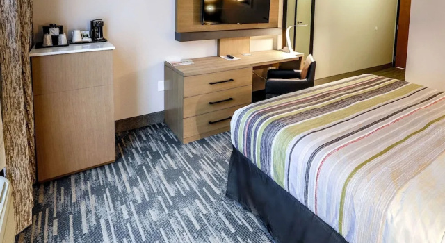 Двухместный номер Standard Country Inn & Suites by Radisson Nashville Airport TN