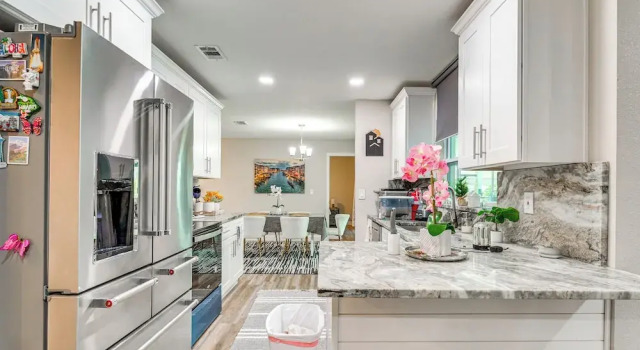 Lakefront Home w/ Heated Pool, Near Disney, Prenota Casa vacanze Spring Hill Florida