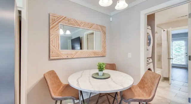 1 Block to Main St & River: Downtown Helen Condo, Book Lejlighed Lejligheder i Helen, Lejlighed