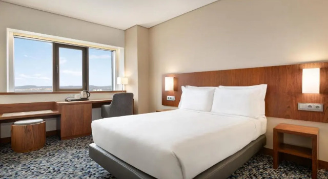 Двухместный номер с видом на город Ramada by Wyndham Lisbon