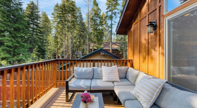Коттедж Washoe Chalet by Avantstay Game Room, Hot Tub, Putting Green & Fire Pit
