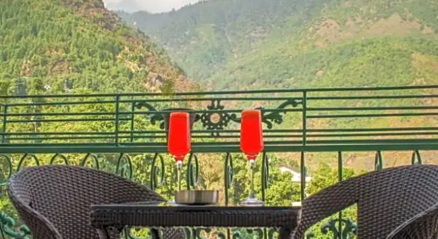 Номер Standard Quality Inn Bhagsu Heritage