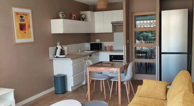 11 Le Tadorne (Adults Only), Réserver Appartement Hôtels à Camargue avec parking, Parking