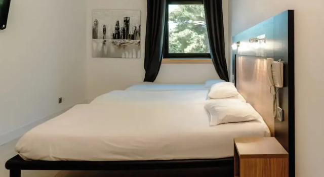 Трёхместный номер Standard Aeroport Hotel - Parc Expo