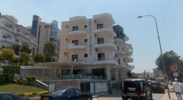 Hotel Strora