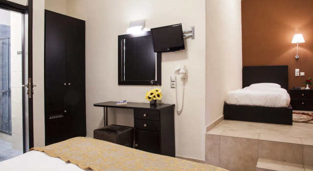 Meteoritis Hotel