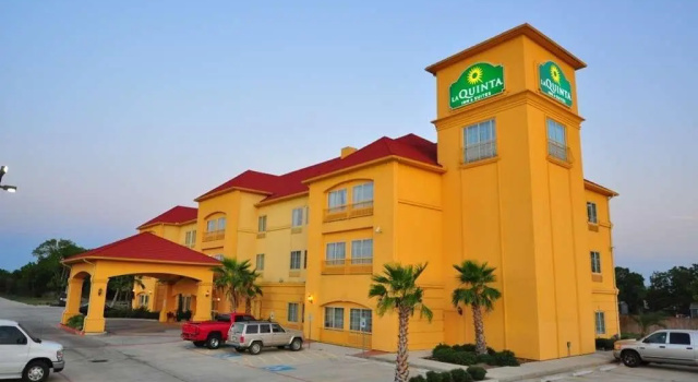 Кровать в общем номере La Quinta by Wyndham Brookshire West Katy