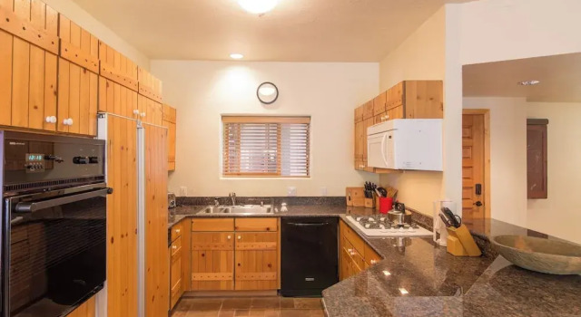 Westermere 311 by Avantstay Gorgeous Condo In Great Location!, Забронировать Апартаменты/квартира Теллурайд Telluride Ski, рядом с Лыжный подъемник San Sophia