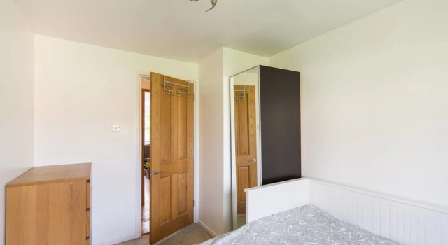 2 Bedroom Spacious Home by Finsbury Park! 4 Guests, Забронировать Отель Отели Англии 3 звезды, 3*