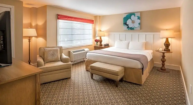 Люкс Deluxe The Westport Inn, an Ascend Hotel Collection Member