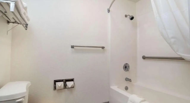 Люкс Superior Quality Inn Central Roseburg