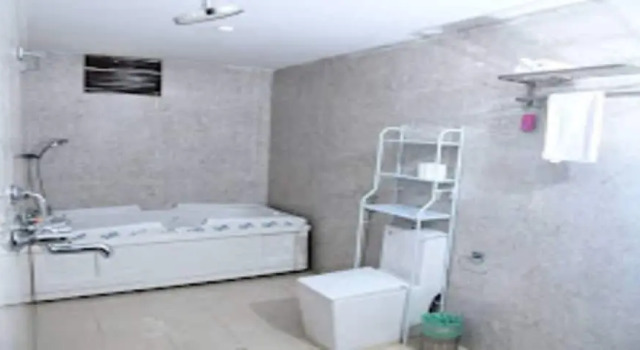 Номер Classic MeroStay 171 Hotel Shreeya